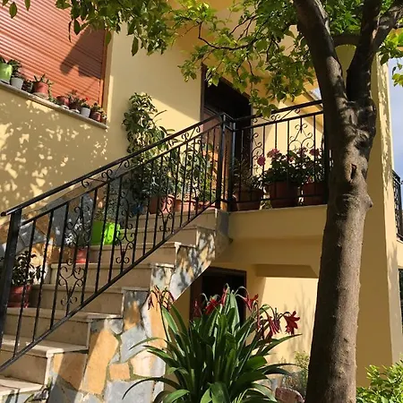 Garden Pensión Berat
