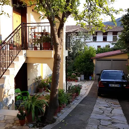 Pensión Garden